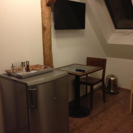 Old Town Guesthouse Erlangen Pokoj fotografie